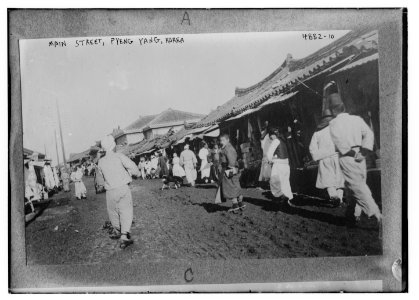 Main Street, Pyeng Yang, Korea LCCN2014708696