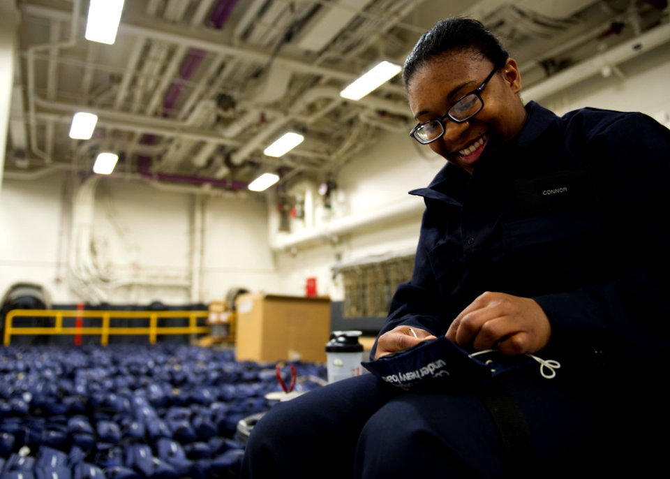 Maintenance aboard USS America 150218-N-FR671-023