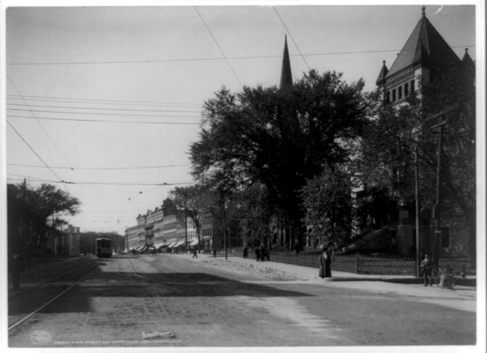 Mainstreet and courthouse, Northampton, Massachusetts LCCN96510108