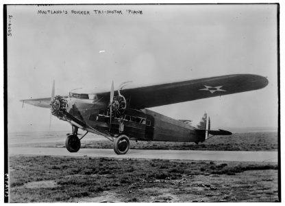 Maitland's Fokker Tri-motor plane LCCN2014715499