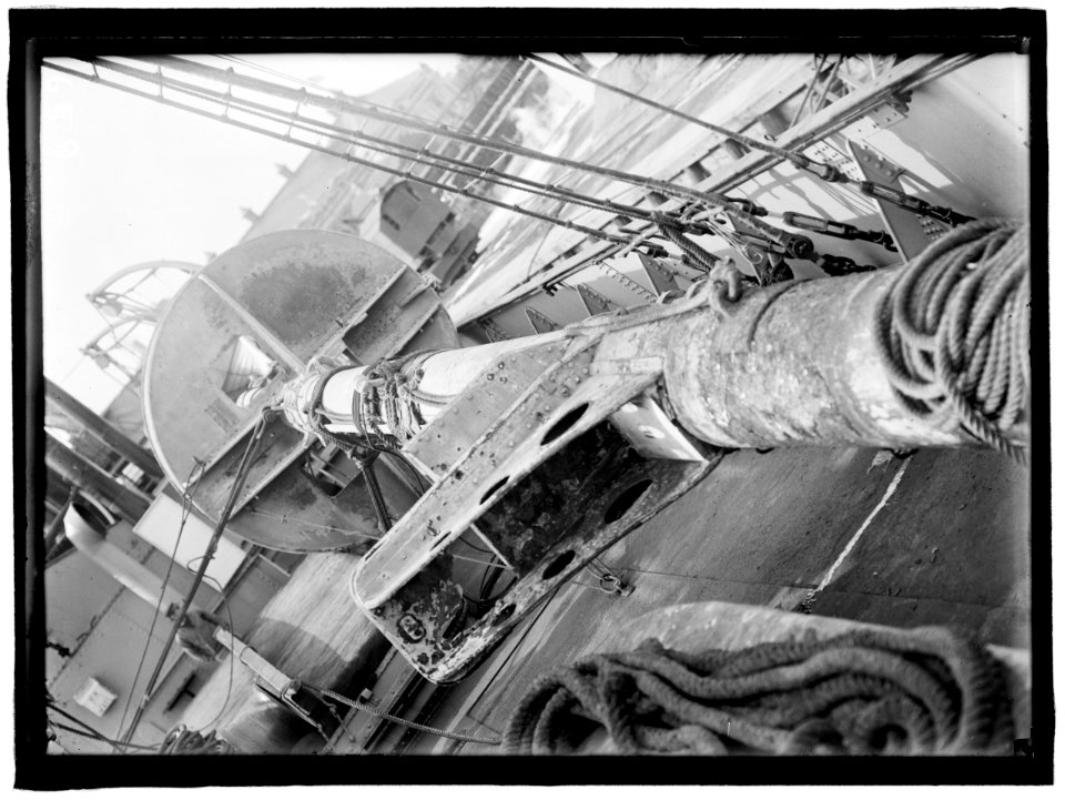 MAINE, U.S.S. MAST FROM 'MAINE' LCCN2016863499