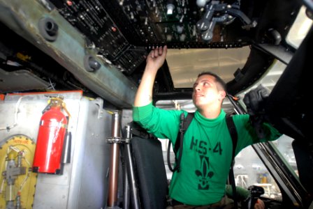Maintenance checks in the hangar bay DVIDS122793
