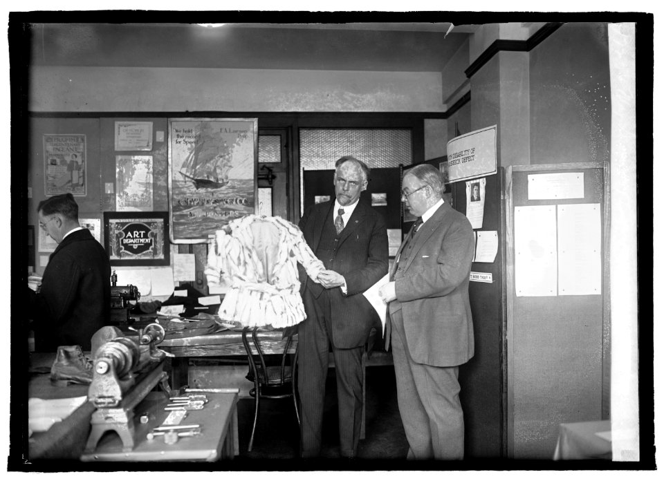 Maj. Dean & Col. Forbes, 12-30-21 LCCN2016845913