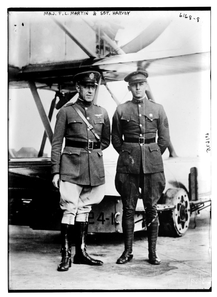 Maj. F.L. Martin & Sgt. Harvey LCCN2014717125