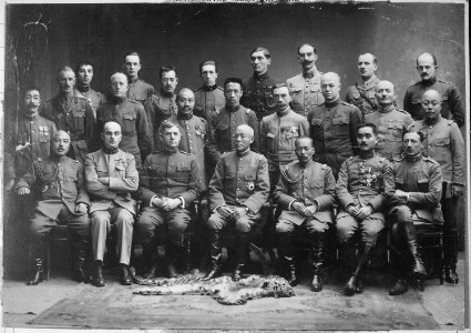 Major General Graves, U.S.A., Gen. Otani, Japanese Army, and Staff, Vladivostok, Siberia., ca. 1918 - ca. 1919 - NARA - 533738