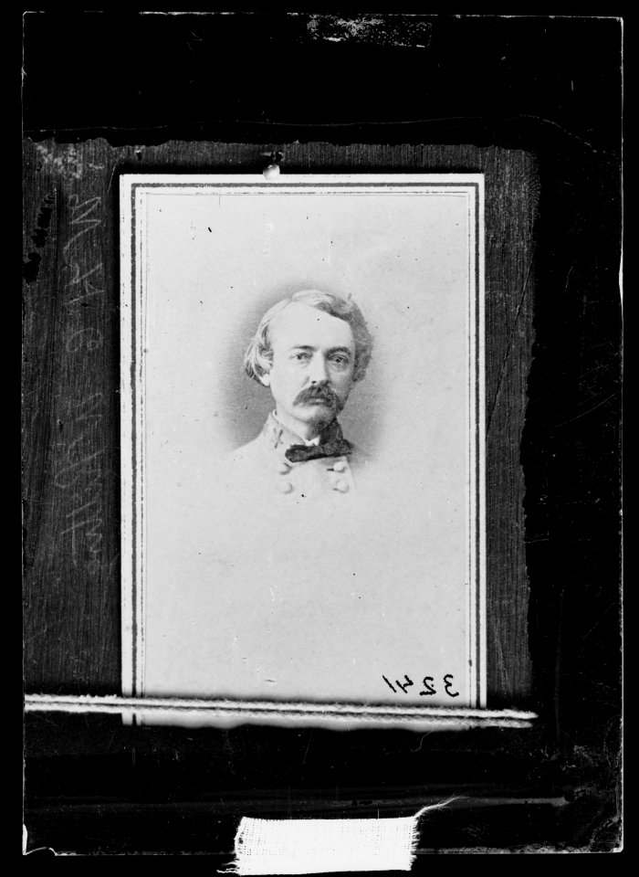 Major General William Henry Chase Whiting of 1st Confederate States Engineers Regiment and General and Staff Confederate States Infantry Regiment in uniform LCCN2017645683