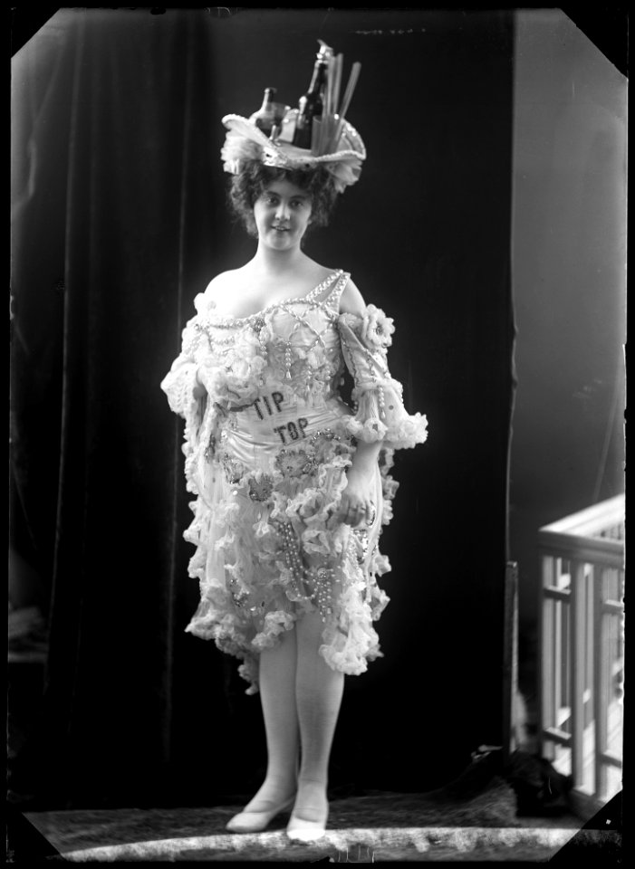 Maja Johansson in Kalle Munter at Södra teatern 1906 - SMV - NJ015