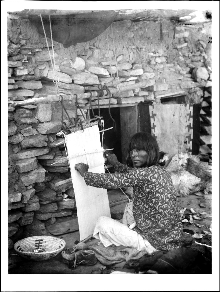 Male Hopi weaver at Moenkopi, Arizona, ca.1898 (CHS-4619)