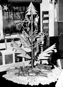 Makeshift Christmas tree on USS Randolph (CV-15) in 1944