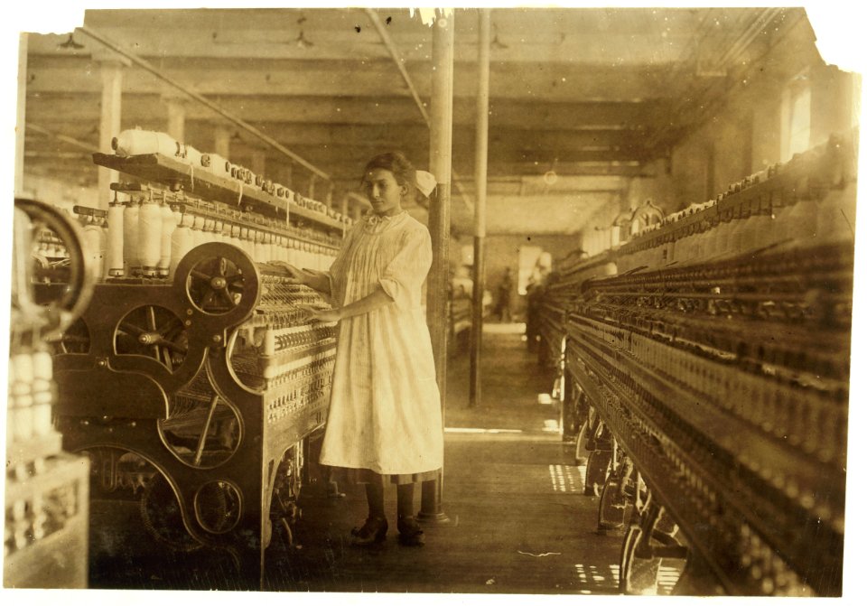 Mamie La Barge at her Machine. Under legal age. LOC cph.3a21304