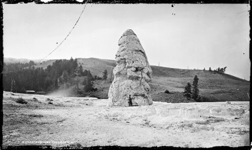 Mammoth Hot Springs, The Liberty Cap. Yellowstone National Park. - NARA - 517157