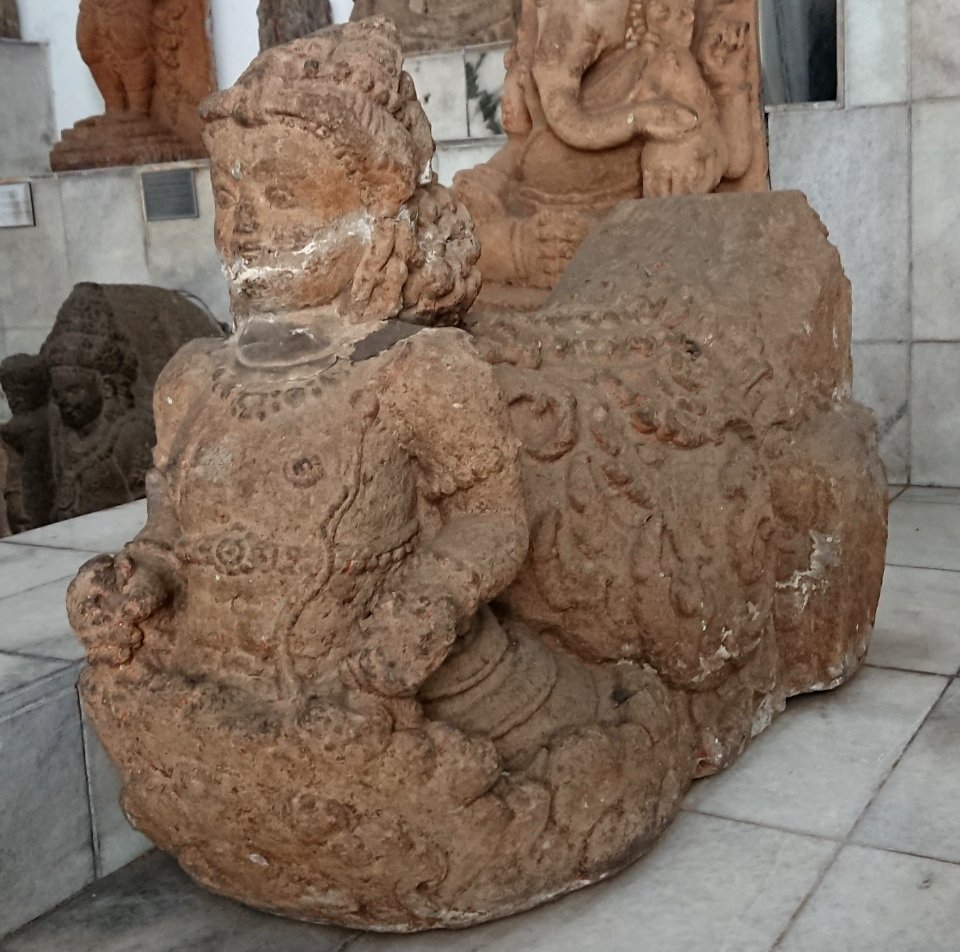 Makara Statue 4364 (416d1)