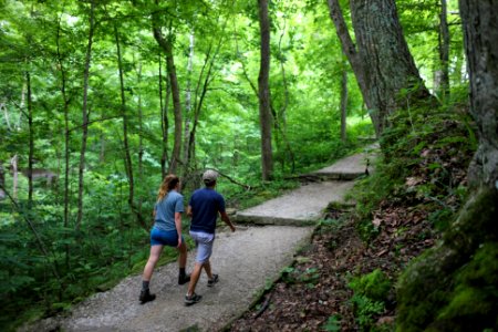 Mammoth Cave Historic Entrance Trail
