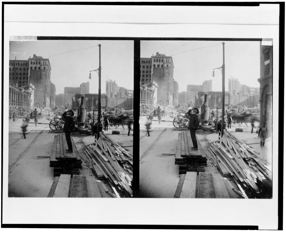 Man looking upward, San Francisco, after the earthquake and fire, 1906 LCCN90715861