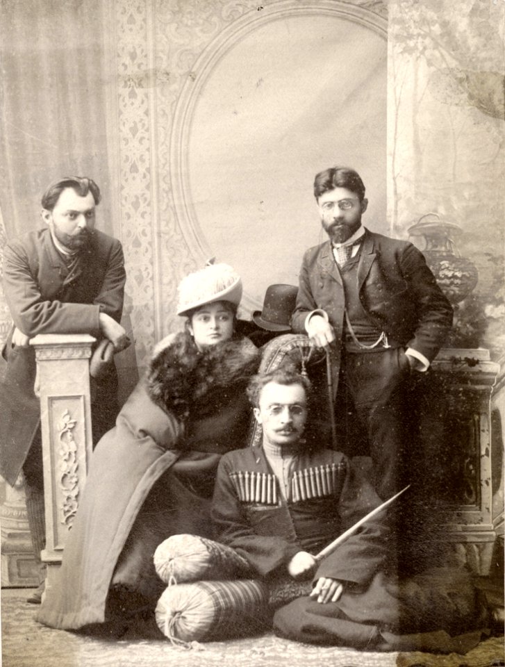Mako Saparova-Abashidze Valerian Gunia