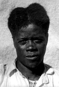 Man framifrån. Hans namn var Marpilla. Sainte Marie de Marovoay, S-te Marie de Marovoay. Madagaskar - SMVK - 001688