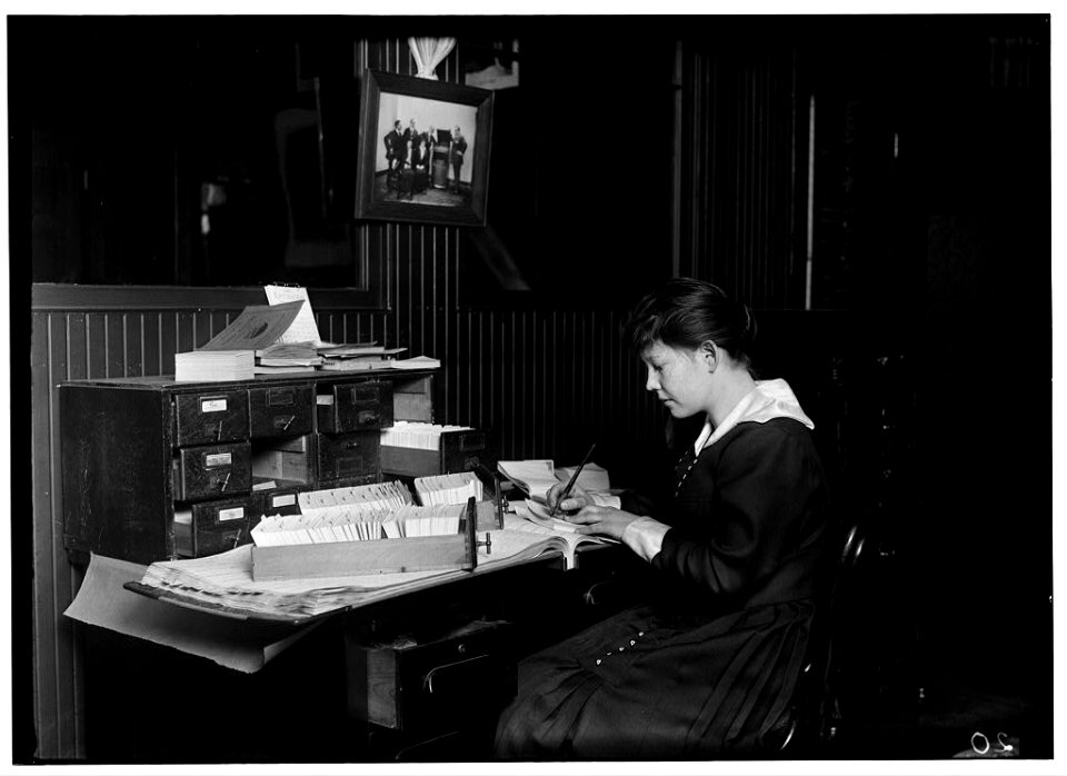 Malvina Amundsen, 15 years old. Office girl in Eastern Talking Machine Co., 177 Tremont Street. LOC nclc.05609
