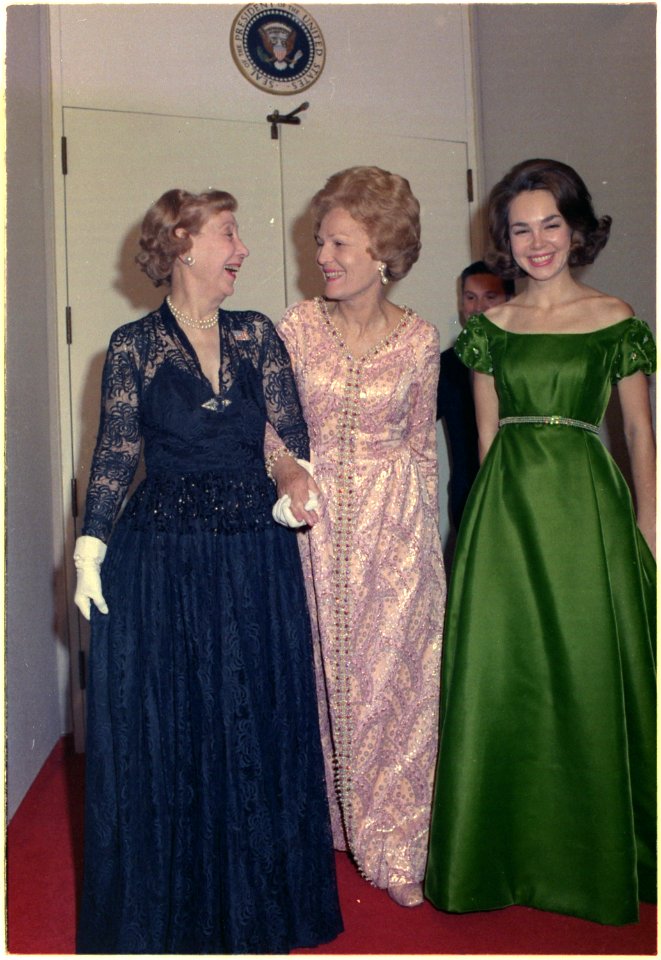 Mamie Eisenhower, Thelma Ryan (Pat) Nixon, Julie Nixon Eisenhower - NARA - 194471