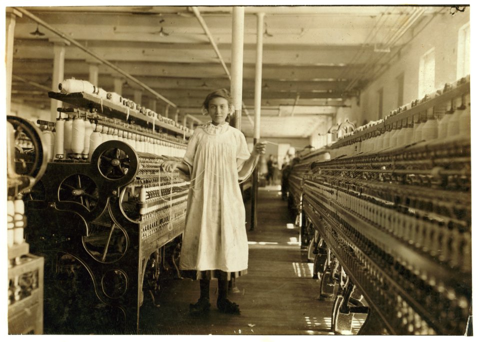 Mamie La Barge at her Machine. Under legal age. LOC cph.3a18653