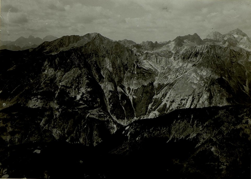 Mangart, Jalovec, Ozebnik, Grimtovec. Standpkt, Kote 2135. (BildID 15480608)