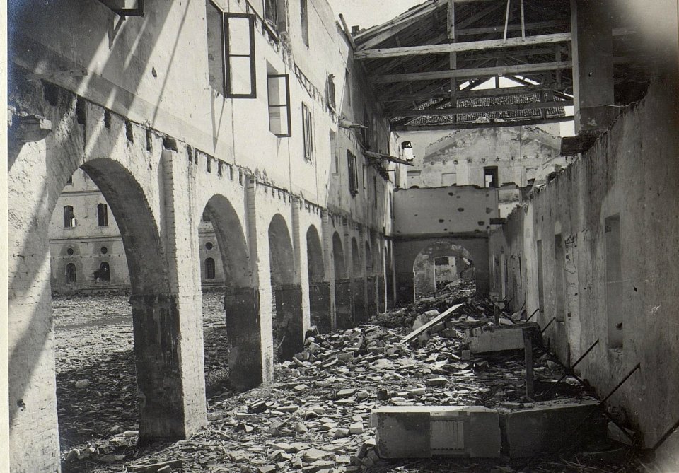 Mandre italienische Kaserne. (BildID 15668768)