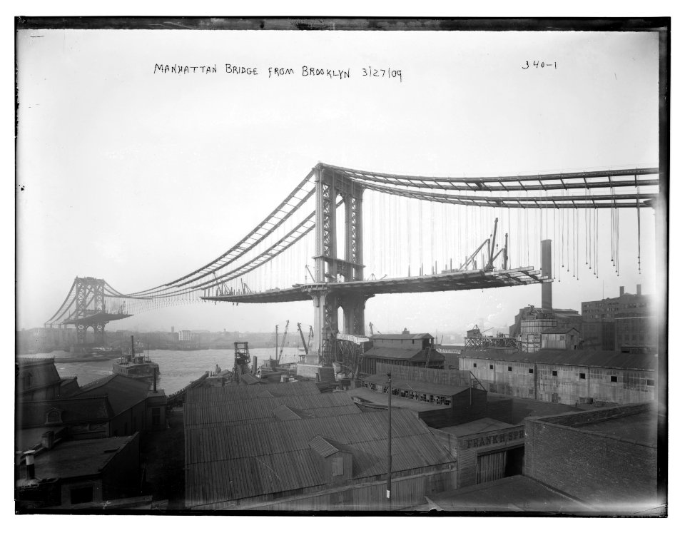 Manhattan Bridge from Brooklyn LCCN2014681587