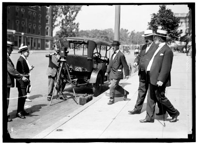 MANN, JAMES R. REP. FROM ILLINOIS, 1897-1922. WITH SENATOR PENROSE LCCN2016865663