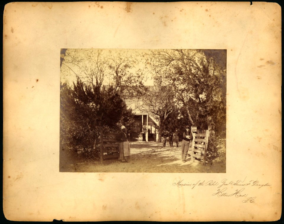 Mansion of the rebel Genl. Thomas F. Drayton, Hilton Head, S.C. LCCN2004666251