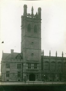 Mandel Hall, University of Chicago, early 20th century (NBY 703)