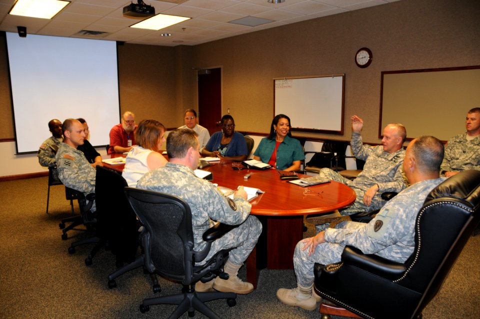 Mangum meets with LCT (7831931286)