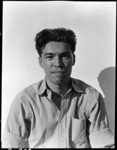 Manzanar Relocation Center, Manzanar, California. Joe Blamey, born in Japan, came to this country w . . . - NARA - 538005