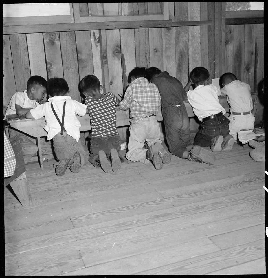 Manzanar Relocation Center, Manzanar, California. Third grade students working on their arithmetic . . . - NARA - 537958
