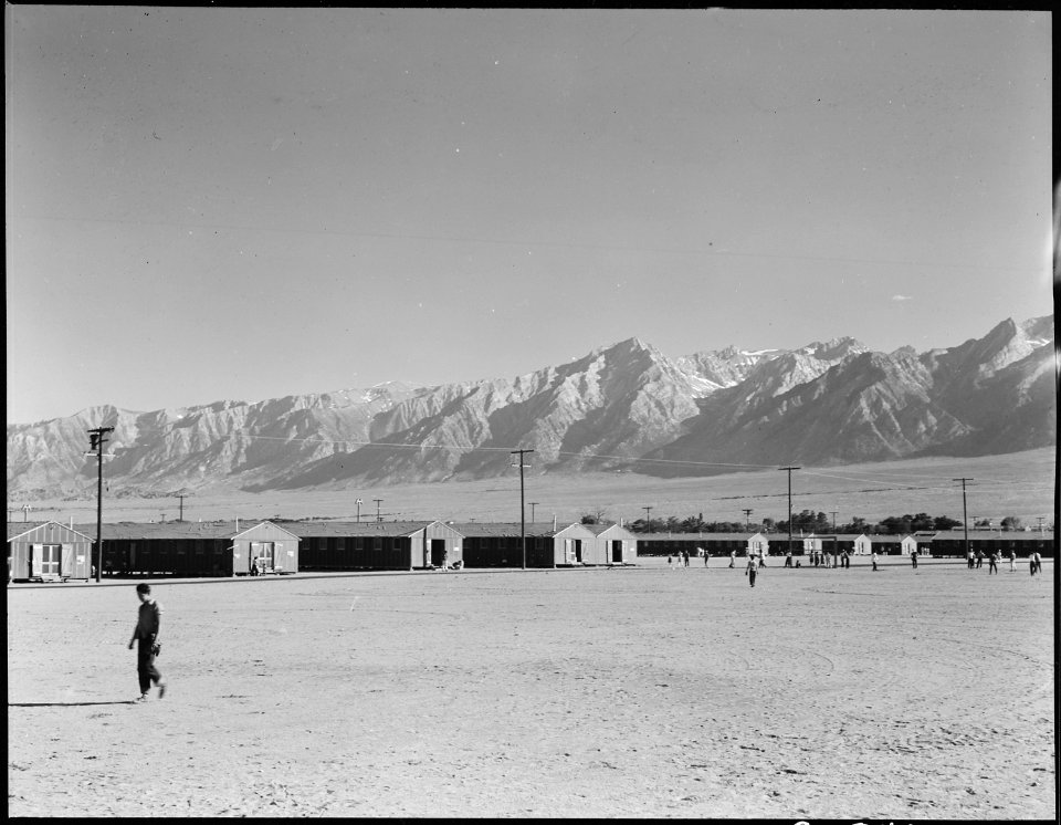 Manzanar Relocation Center, Manzanar, California. View of barracks at this War Relocation Authority . . . - NARA - 538129