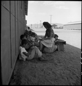 Manzanar Relocation Center, Manzanar, California. An elementary school with voluntary evacuee atten . . . - NARA - 537966