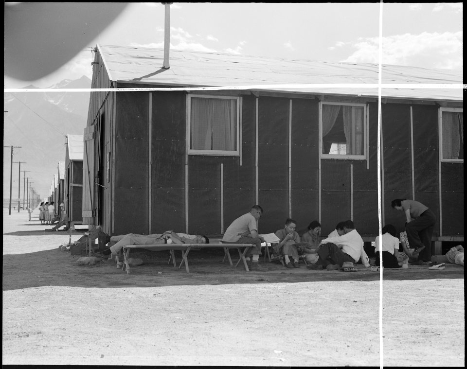 Manzanar Relocation Center, Manzanar, California. Evacuees at this War Relocation Authority center . . . - NARA - 538160
