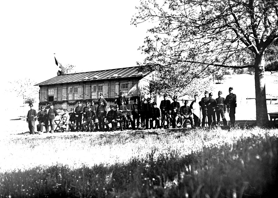 Mannschaft vor Soldatenhaus, Gruppenbild - CH-BAR - 3239628