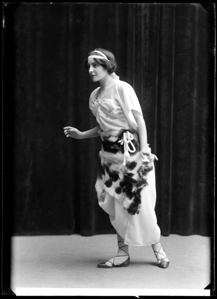 Margareta Sachs in En vintersaga at Svenska teatern 1908 - SMV - GS001