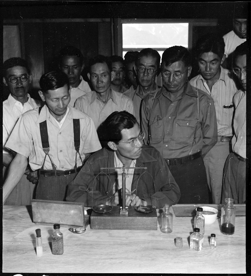 Manzanar Relocation Center, Manzanar, California. Chemists, nurserymen, and plant propagators at th . . . - NARA - 538035