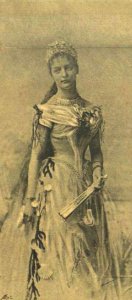 Margit főhercegnő farsangi ruhában
