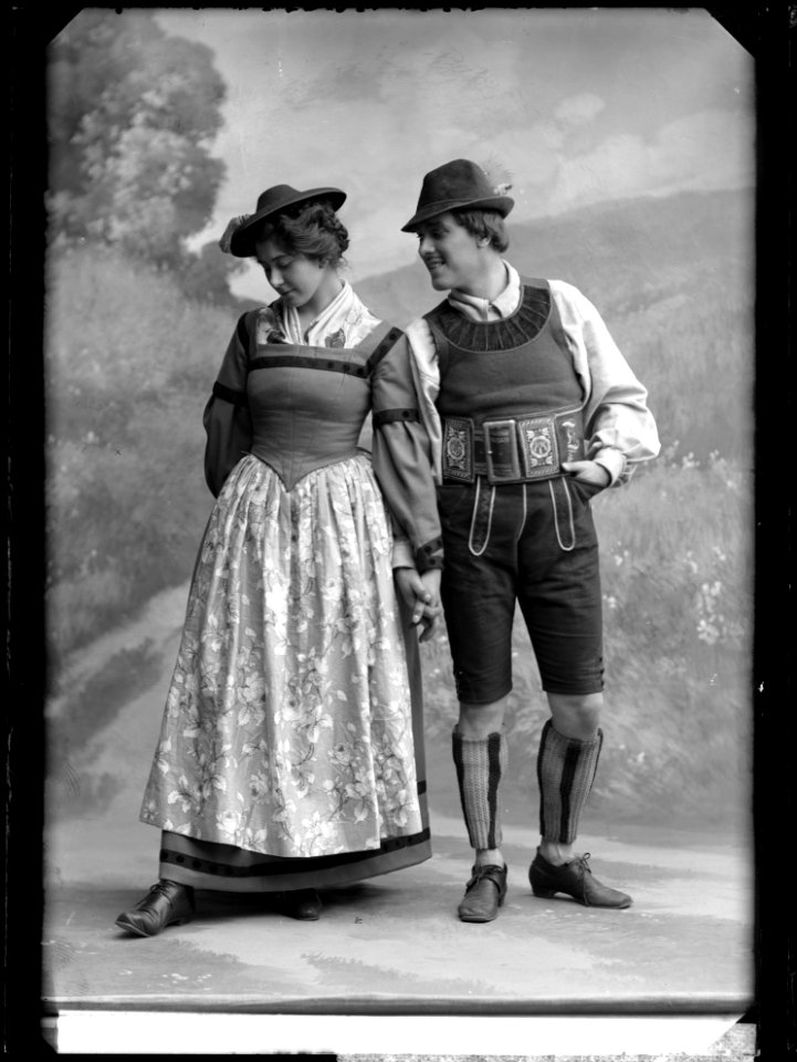 Margit Torsell and Gösta Hillberg in Samvetets mask at Dramaten 1908 - SMV - GT047