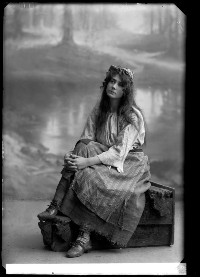 Margit Torsell as Fanchon in Syrsan at Dramaten 1907 - SMV - GT046