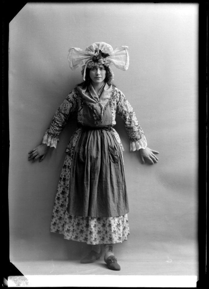 Margit Torsell as Fanchon in Syrsan at Dramaten 1907 - SMV - GT044