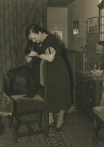 Maria 'Rie' Mussert-Witlam - Fotodienst der NSB - NIOD - 108726