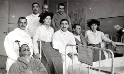 MariaAnastasiasoldiers1915