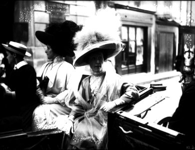 Mariage de Croisset, madame Bischoffsheim, 4 mai 1910 - (photographie de presse) - (Agence Rol)