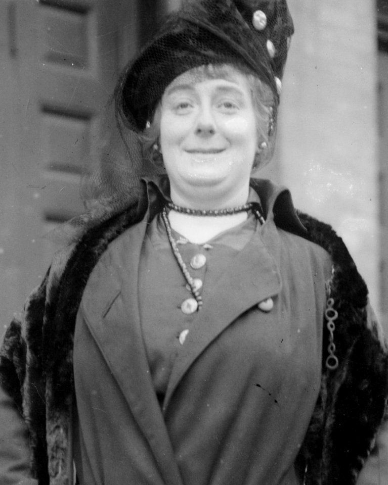 Maria Duchene LCCN2014700224 (cropped)