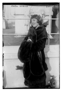 Marie Novello LCCN2014713744
