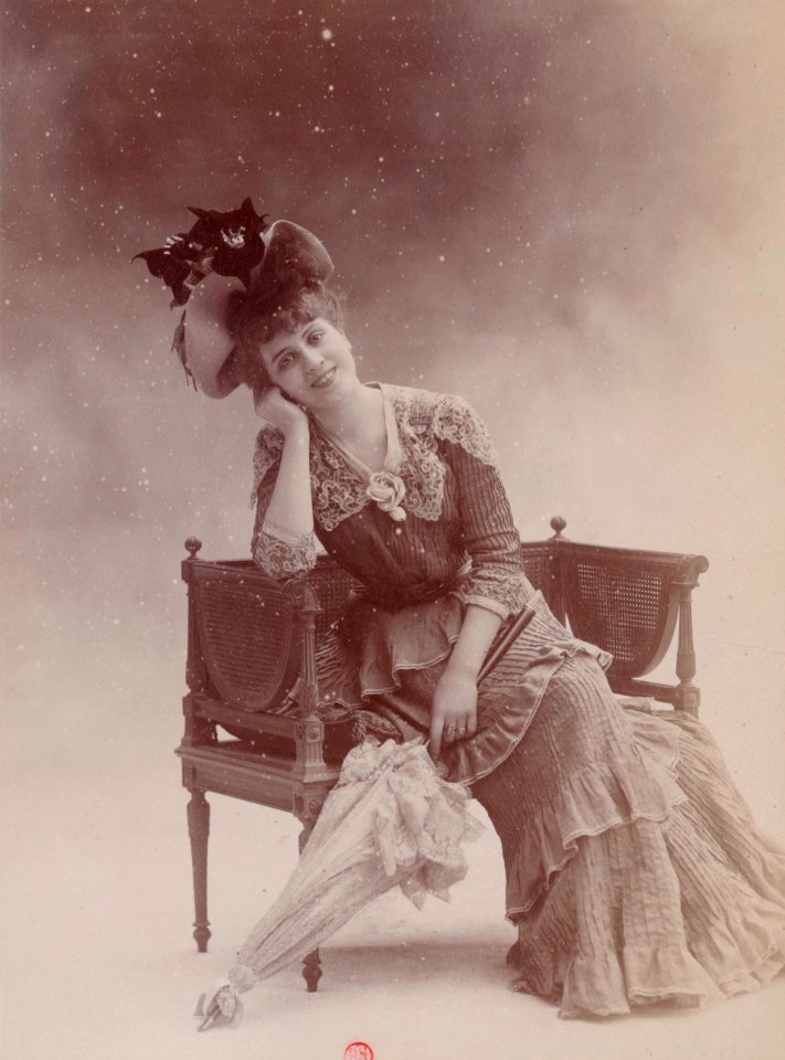 Marguerite Brésil par Nadar, btv1b53117448z