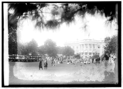 Marine Band concert, White House, (7-16-21) LCCN2016845554