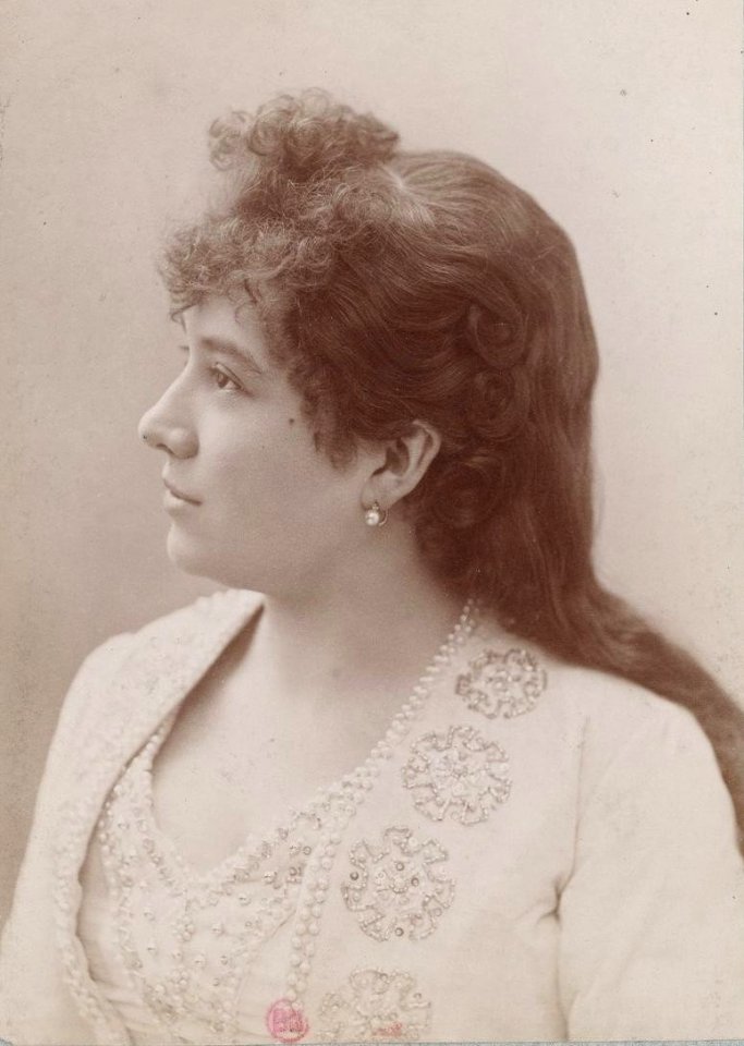 Marguerite Ugalde, Folies-Dramatiques, Atelier Nadar, btv1b53151161p